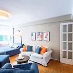 - Balcony - Large - Comfy Apartman Budapest