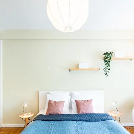 - Balcony - Large - Comfy Apartmán Budapešť