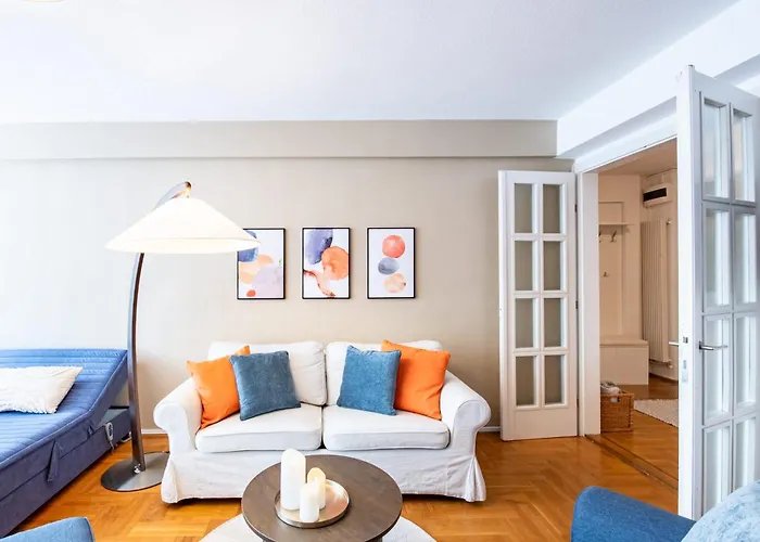 Appartement - Balcony - Large - Comfy *