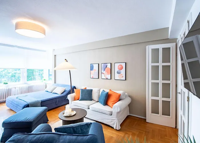 - Balcony - Large - Comfy Appartement Budapest