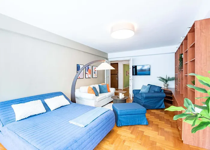 - Balcony - Large - Comfy