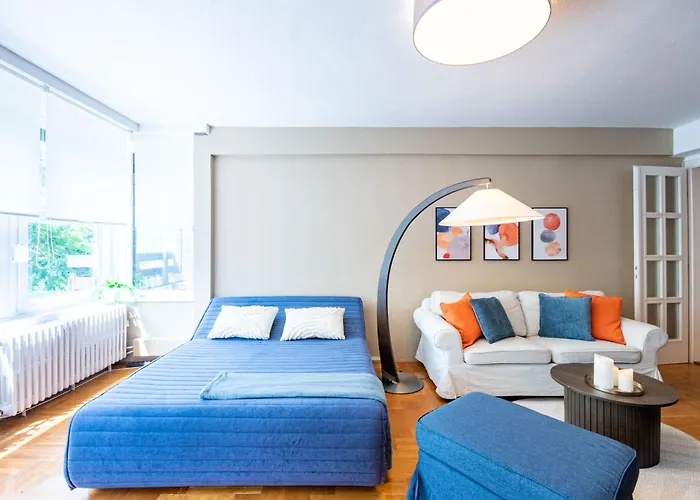 - Balcony - Large - Comfy