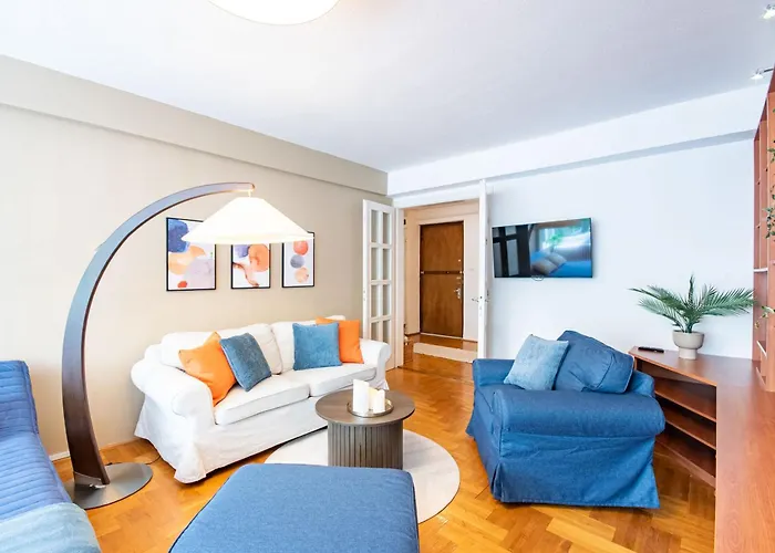 - Balcony - Large - Comfy Appartement