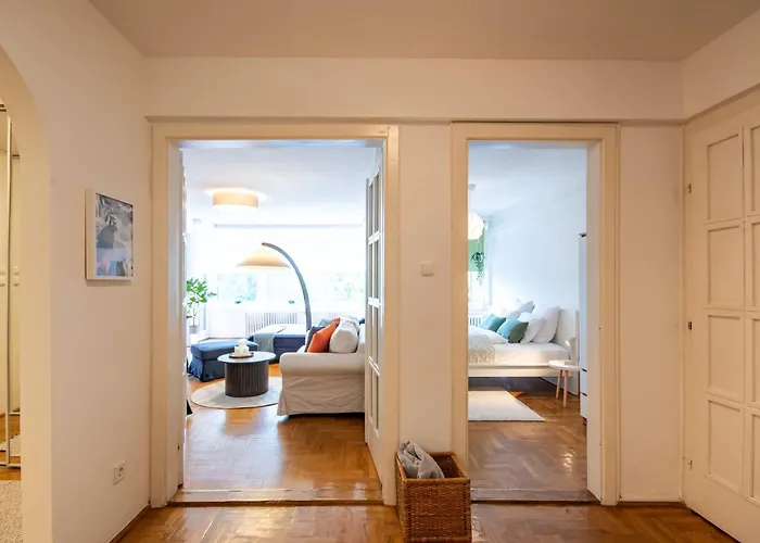 - Balcony - Large - Comfy Appartement Budapest