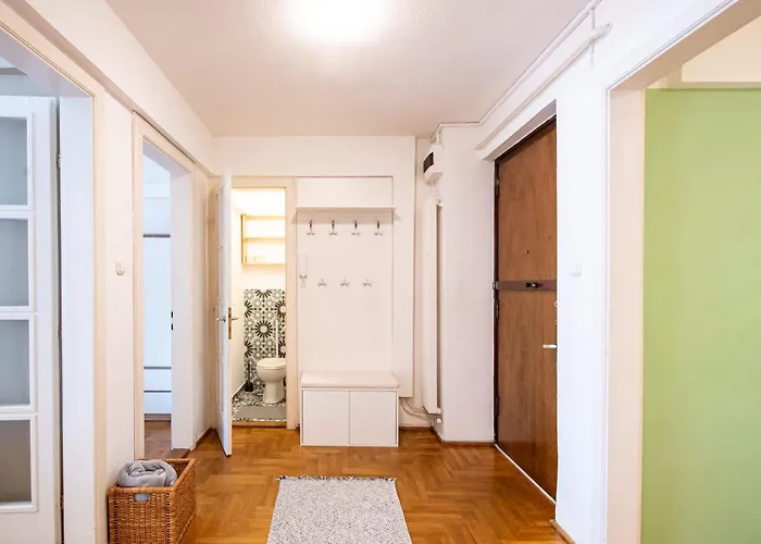 Appartement - Balcony - Large - Comfy *