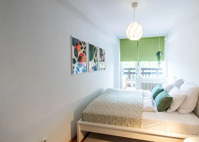 - Balcony - Large - Comfy Appartement Budapest
