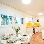 - Balcony - Large - Comfy 아파트 부다페스트